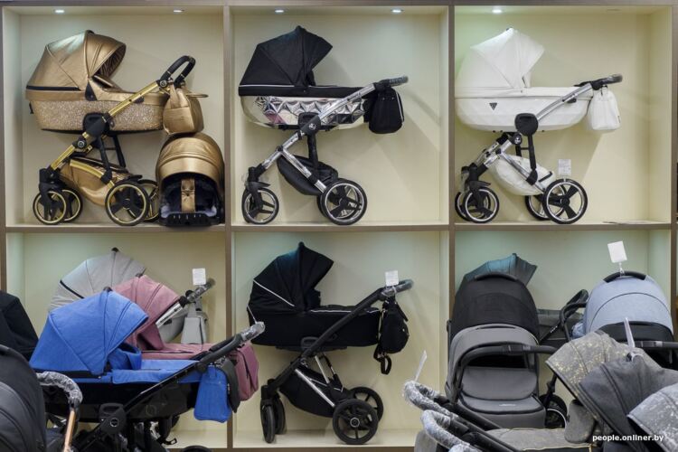 Как выбрать коляску с люлькой для малыша